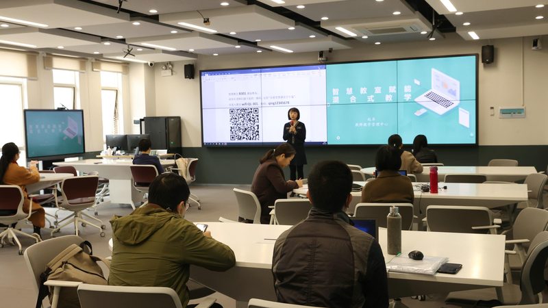 线上课程加盟价格主要由以下几部分构成：